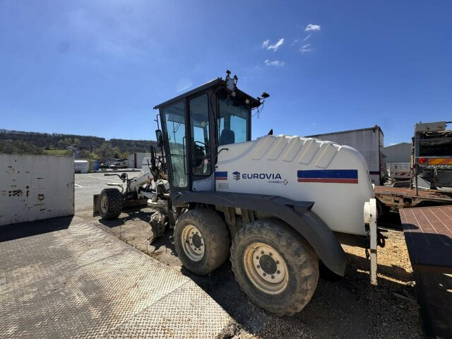 New Holland F106.6A alrrad 6x6 Grader 12 Ton - 10.700 Std - Niveleuse: photos 5 New Holland F106.6A alrrad 6x6 Grader 12 Ton - 10.700 Std - Niveleuse: photos 5