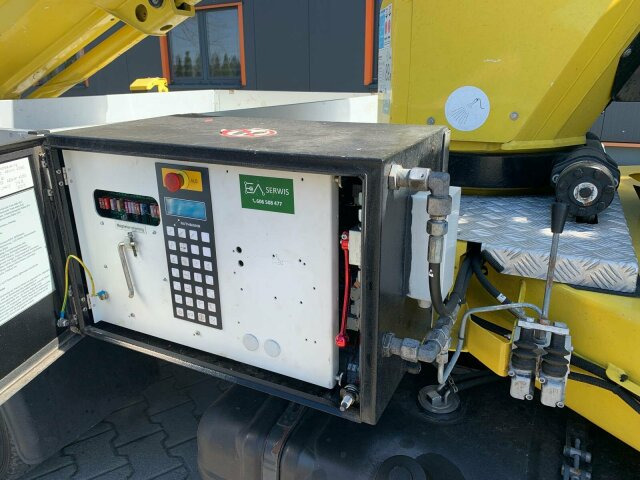 Nissan Cabstar 4x2 Ruthmann Steiger TB 270 - Camion avec nacelle: photos 3 Nissan Cabstar 4x2 Ruthmann Steiger TB 270 - Camion avec nacelle: photos 3