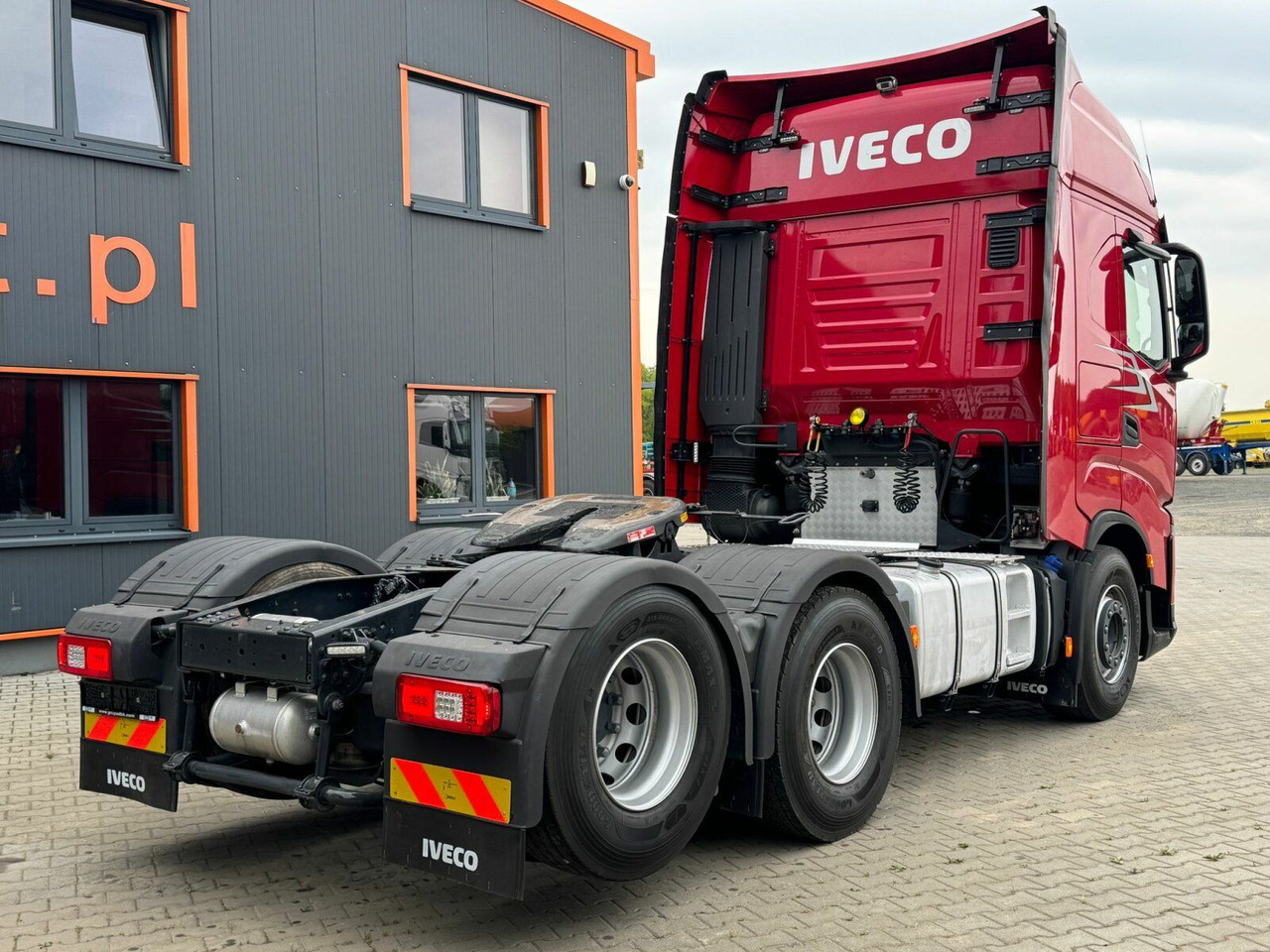 Iveco S-WAY 570 6x2 EURO6 BOOGIE Kipphydraulik - Tracteur routier: photos 5 Iveco S-WAY 570 6x2 EURO6 BOOGIE Kipphydraulik - Tracteur routier: photos 5