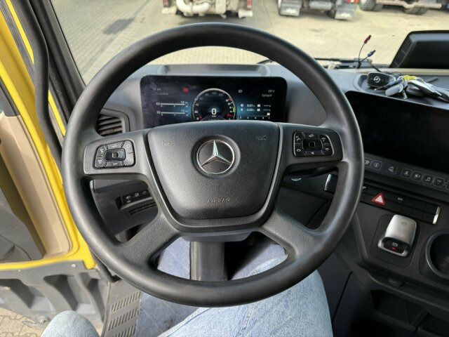 Mercedes-Benz ACTROS 1846 4x4 HAD Eur 6 Kipphydraulik Retarder - Tracteur routier: photos 5 Mercedes-Benz ACTROS 1846 4x4 HAD Eur 6 Kipphydraulik Retarder - Tracteur routier: photos 5