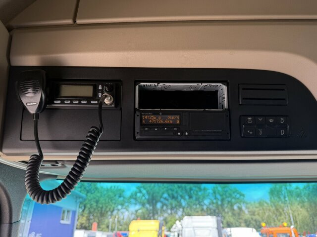 Mercedes-Benz ACTROS 1846 4x4 HAD Eur 6 Kipphydraulik Retarder - Tracteur routier: photos 4 Mercedes-Benz ACTROS 1846 4x4 HAD Eur 6 Kipphydraulik Retarder - Tracteur routier: photos 4