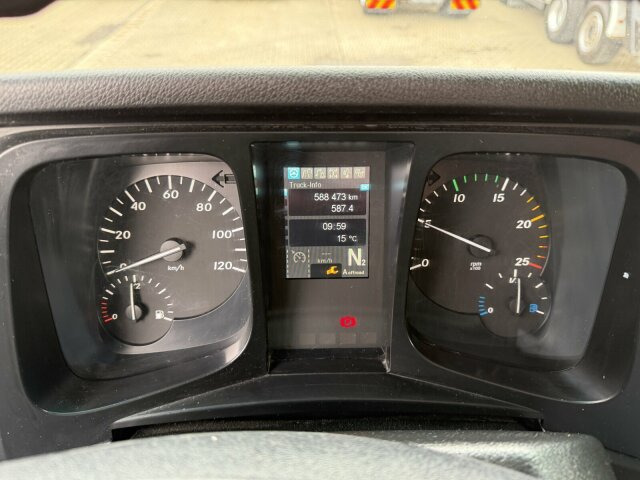 Mercedes-Benz Actros 1843 Sattelzugmaschine 4x2 Kipph. - Tracteur routier: photos 2 Mercedes-Benz Actros 1843 Sattelzugmaschine 4x2 Kipph. - Tracteur routier: photos 2