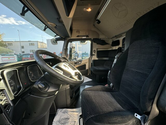 Mercedes-Benz Actros 1845 SZM 4x2 Streamspace *Retarder - Tracteur routier: photos 4 Mercedes-Benz Actros 1845 SZM 4x2 Streamspace *Retarder - Tracteur routier: photos 4