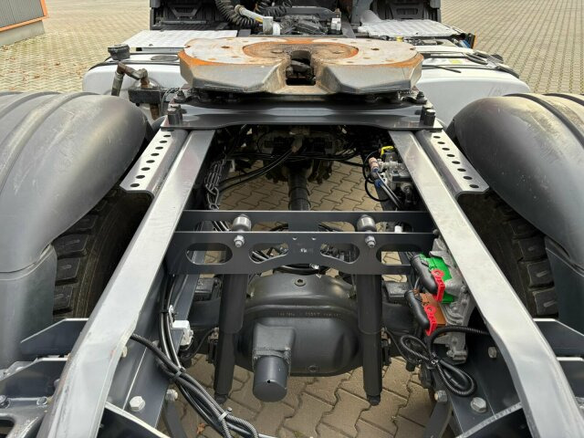 Scania G450 4x4 Euro 6 SZM Kipphydraulik Blatt/ Blatt - Tracteur routier: photos 3 Scania G450 4x4 Euro 6 SZM Kipphydraulik Blatt/ Blatt - Tracteur routier: photos 3