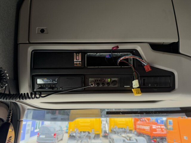 Scania G450 XT 4x4 Euro 6 SZM Kipphydraulik Blatt/ Luft - Tracteur routier: photos 4 Scania G450 XT 4x4 Euro 6 SZM Kipphydraulik Blatt/ Luft - Tracteur routier: photos 4