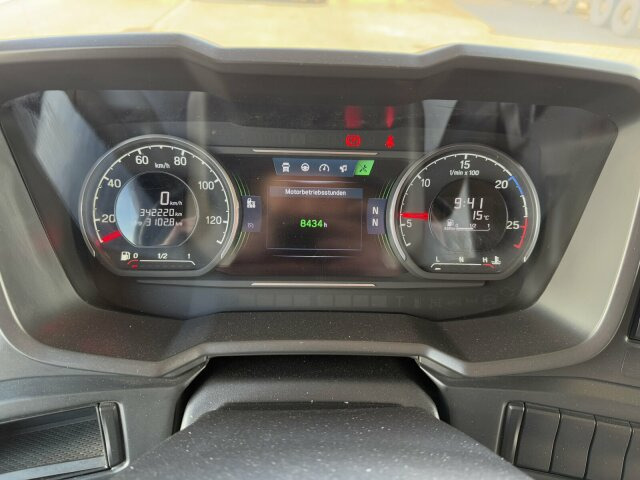 Scania G450 XT 4x4 Euro 6 SZM Kipphydraulik Blatt/ Luft - Tracteur routier: photos 2 Scania G450 XT 4x4 Euro 6 SZM Kipphydraulik Blatt/ Luft - Tracteur routier: photos 2