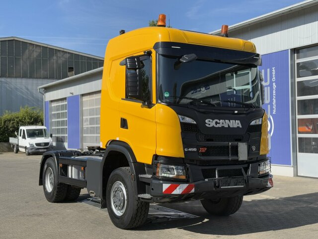 Scania G450 XT 4x4 Euro 6 SZM Kipphydraulik Blatt/ Luft - Tracteur routier: photos 1 Scania G450 XT 4x4 Euro 6 SZM Kipphydraulik Blatt/ Luft - Tracteur routier: photos 1