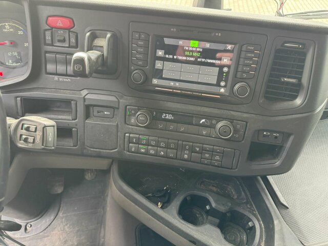 Scania R460 4x2 SZM Kipphydraulik Blatt/ Luft - Tracteur routier: photos 4 Scania R460 4x2 SZM Kipphydraulik Blatt/ Luft - Tracteur routier: photos 4
