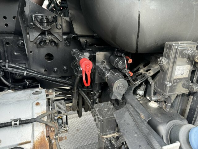 Unimog U430 Kipper mit Reifendruckregelanlage - Camion benne: photos 2 Unimog U430 Kipper mit Reifendruckregelanlage - Camion benne: photos 2