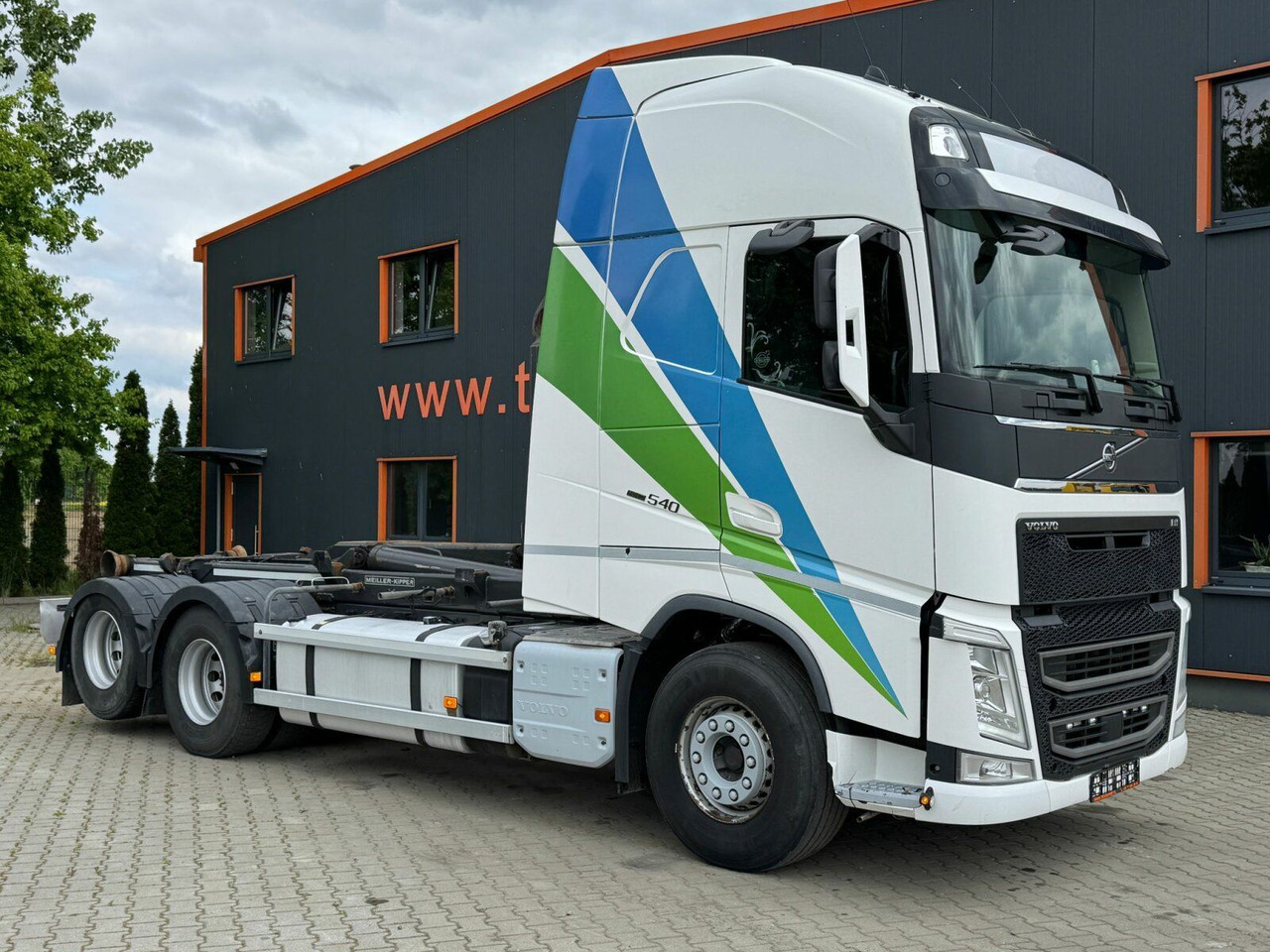 Volvo FH 540 6x2 Abrollkipper MEILLER RK 26.67 - Camion ampliroll: photos 1 Volvo FH 540 6x2 Abrollkipper MEILLER RK 26.67 - Camion ampliroll: photos 1
