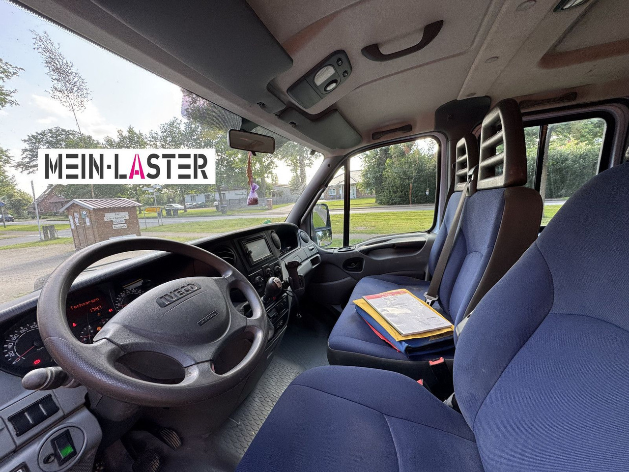 Utilitaire plateau, Utilitaire double cabine Iveco 65C180 3.0d Palfinger PK 6500 7 Sitzer NL 2300kg: photos 7