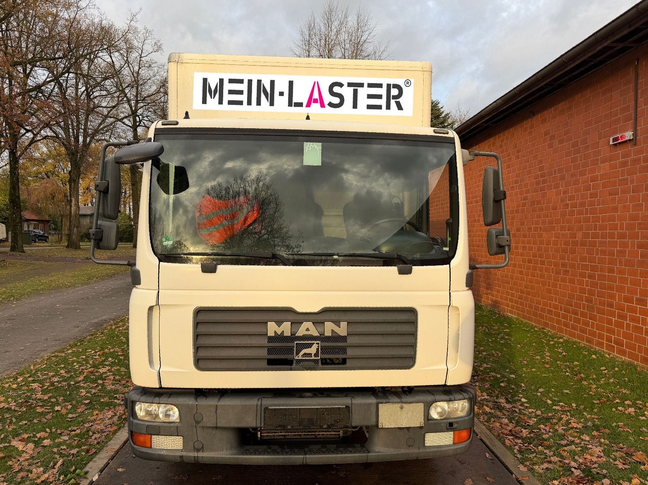 MAN TGL 8.180 Ladebordwand 3 Sitzer - Fourgon grand volume: photos 4 MAN TGL 8.180 Ladebordwand 3 Sitzer - Fourgon grand volume: photos 4