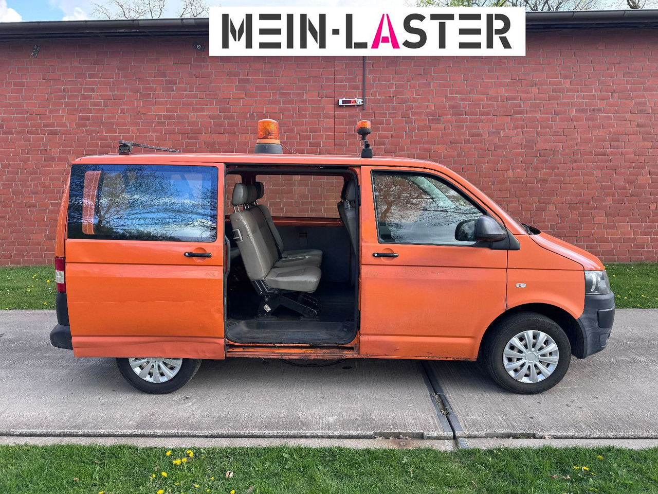 Volkswagen T5 2.0 tdi Bus 9 Sitzer - Transport de personnes: photos 3 Volkswagen T5 2.0 tdi Bus 9 Sitzer - Transport de personnes: photos 3