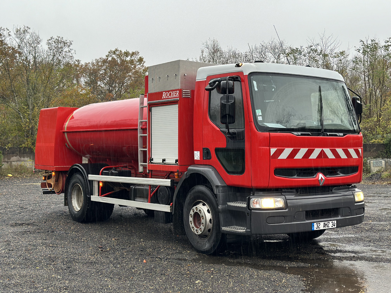 RENAULT PREMIUM - Camion de pompier: photos 1 RENAULT PREMIUM - Camion de pompier: photos 1
