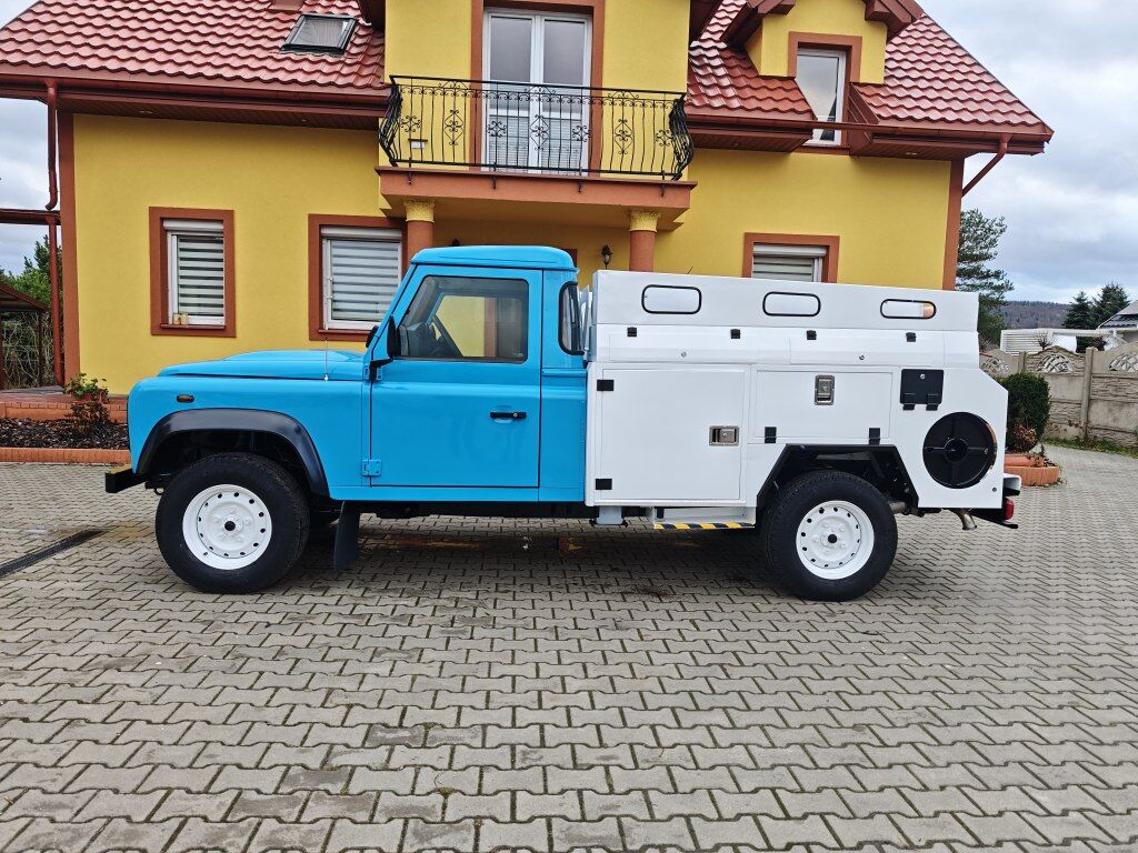 Land Rover Defender 130 RIVARD Premium - Camion vidangeur: photos 3 Land Rover Defender 130 RIVARD Premium - Camion vidangeur: photos 3