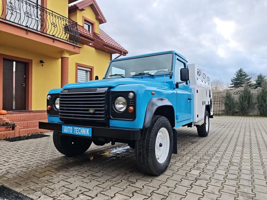 Land Rover Defender 130 RIVARD Premium - Camion vidangeur: photos 1 Land Rover Defender 130 RIVARD Premium - Camion vidangeur: photos 1