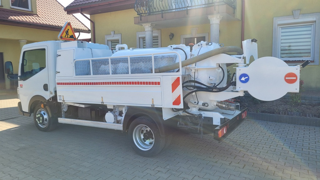 Renault Maxity 140dxi Kanalreiniger COMBI CLEANER VAACUM Hydrocureur - Camion vidangeur: photos 5 Renault Maxity 140dxi Kanalreiniger COMBI CLEANER VAACUM Hydrocureur - Camion vidangeur: photos 5