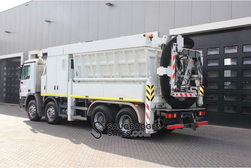 Mercedes-Benz RSP Saugbagger - Camion vidangeur: photos 3 Mercedes-Benz RSP Saugbagger - Camion vidangeur: photos 3