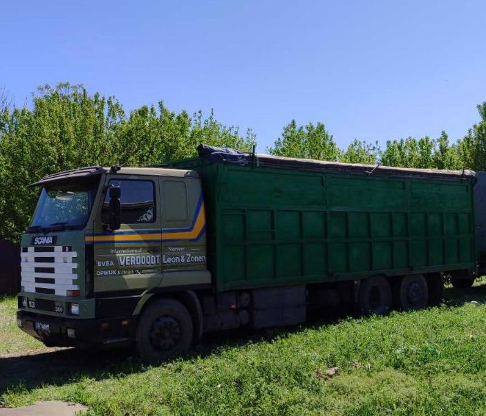 SCANIA 113.360 - Camion plateau: photos 1 SCANIA 113.360 - Camion plateau: photos 1