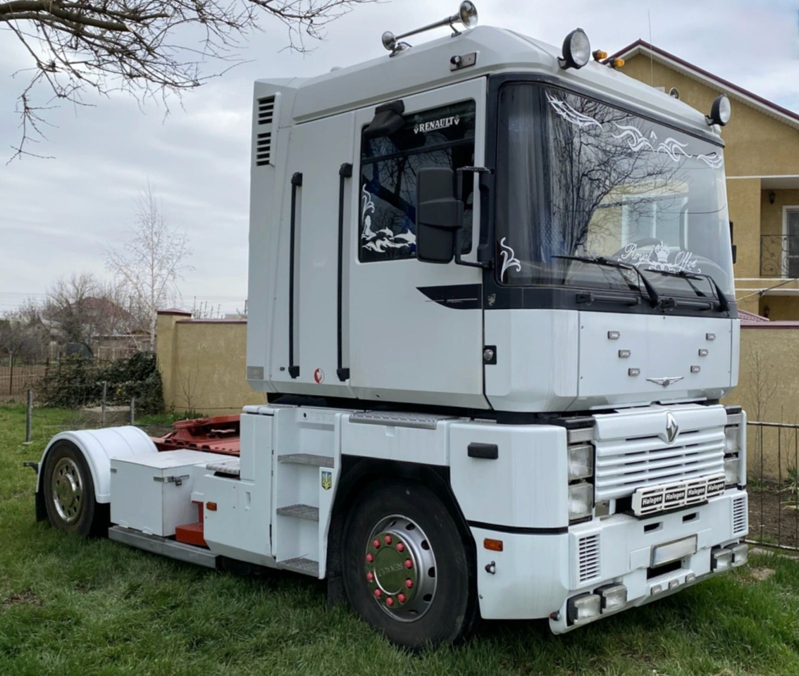 RENAULT Magnum 420 - Tracteur routier: photos 1 RENAULT Magnum 420 - Tracteur routier: photos 1