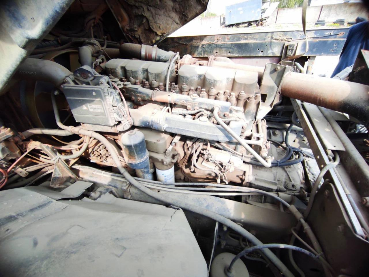 Tracteur routier RENAULT Magnum 440 ID1515S: photos 26