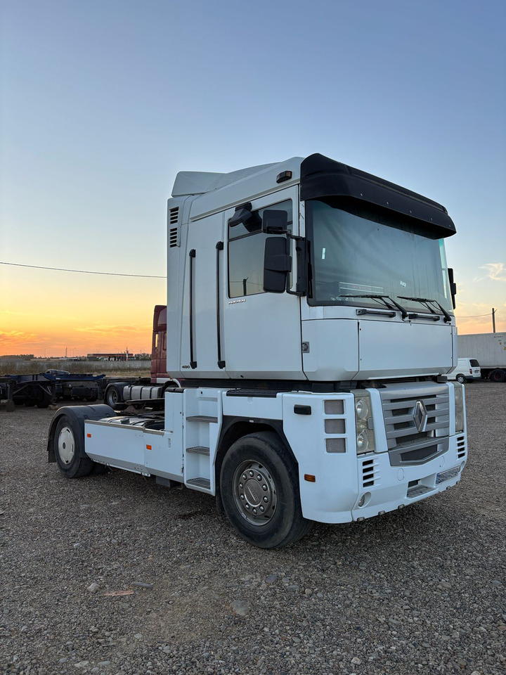 RENAULT Magnum 480 - Tracteur routier: photos 1 RENAULT Magnum 480 - Tracteur routier: photos 1