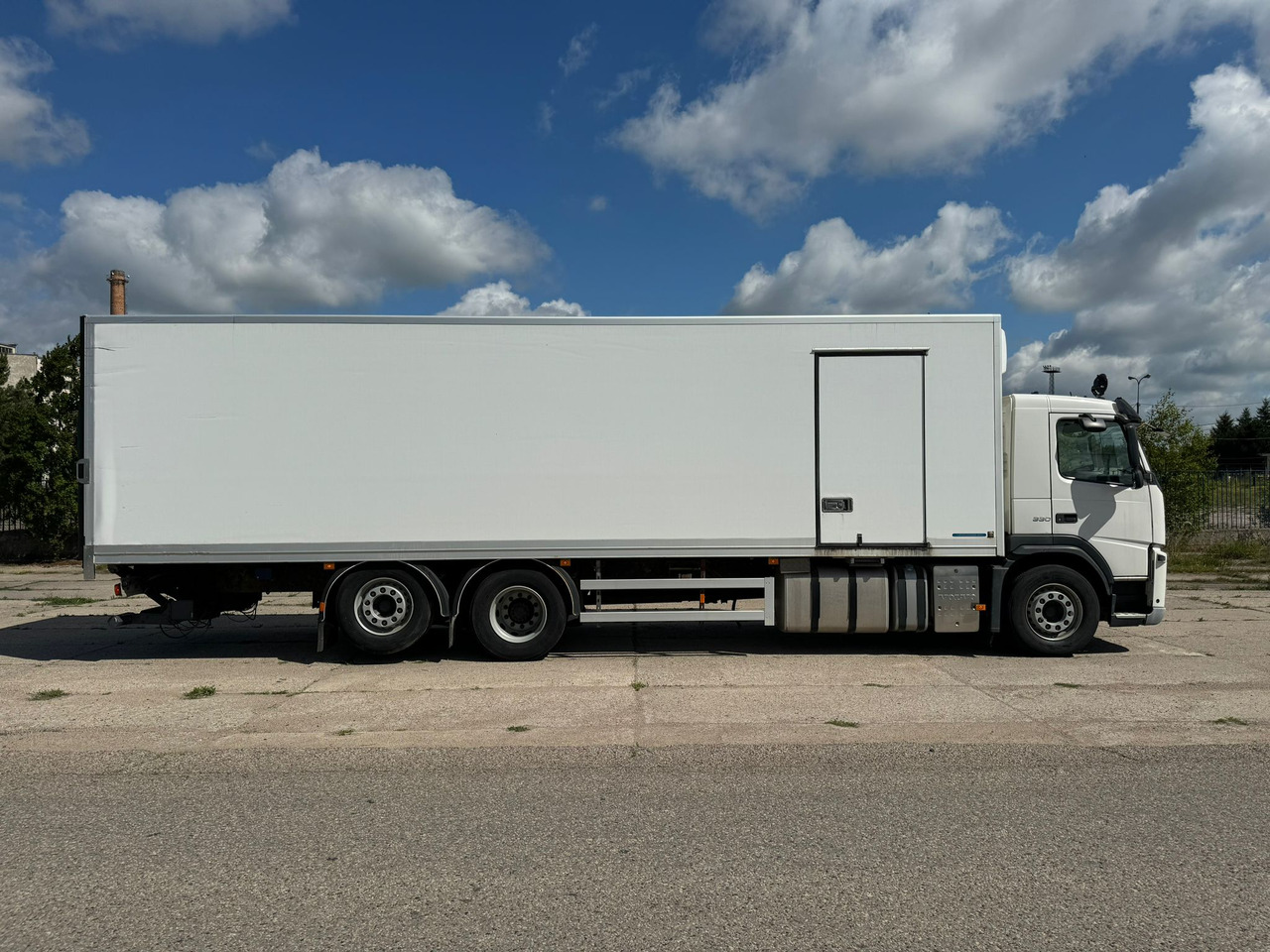 VOLVO FM330 - Camion frigorifique: photos 4 VOLVO FM330 - Camion frigorifique: photos 4