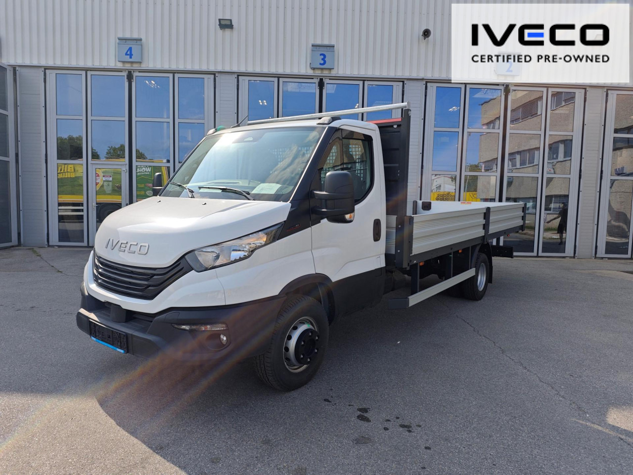 IVECO Pritsche - Camion plateau: photos 1 IVECO Pritsche - Camion plateau: photos 1