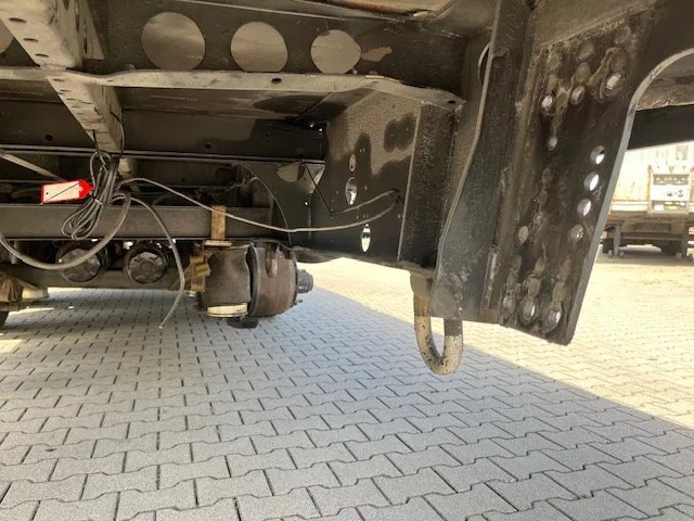 Krone 2023 Krone XL mega hupac flat with damage - Semi-remorque fourgon: photos 5 Krone 2023 Krone XL mega hupac flat with damage - Semi-remorque fourgon: photos 5