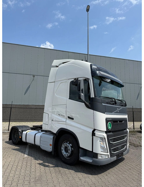 Volvo FH 13.420 FH420 XL cab / 4 units available - Tracteur routier: photos 3 Volvo FH 13.420 FH420 XL cab / 4 units available - Tracteur routier: photos 3