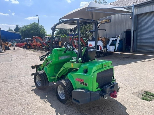 Avant M530 - Valet de ferme: photos 4 Avant M530 - Valet de ferme: photos 4