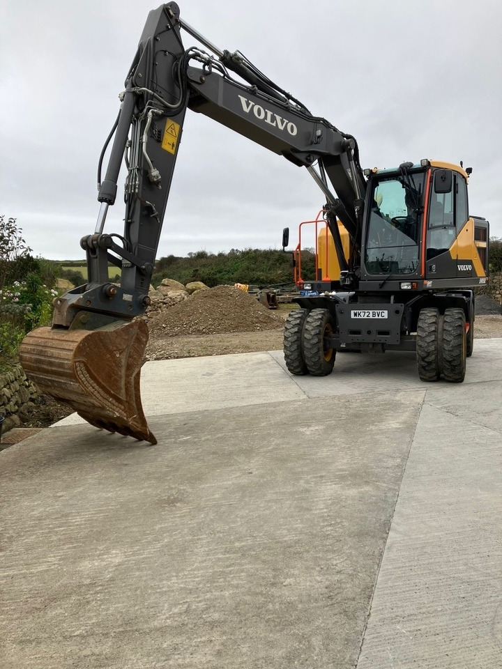 Volvo EWR 150 E  - Pelle sur pneus: photos 5 Volvo EWR 150 E  - Pelle sur pneus: photos 5