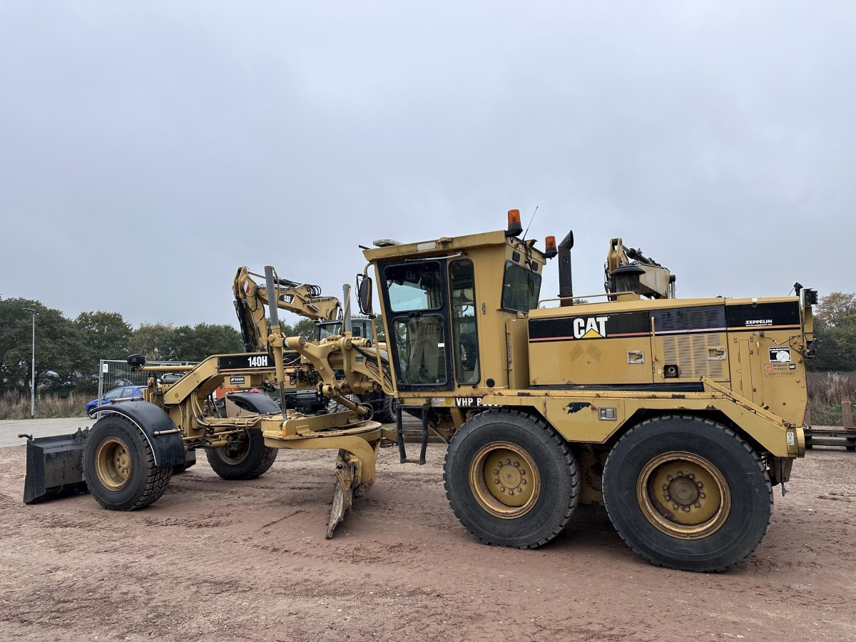 CATERPILLAR 140 H CE original German machine ready for work! - Niveleuse: photos 4 CATERPILLAR 140 H CE original German machine ready for work! - Niveleuse: photos 4