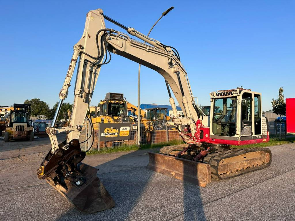 Takeuchi TB 1140 + ISUZU Motor Klima 14.3 Tonnen ! - Pelle sur chenille: photos 3 Takeuchi TB 1140 + ISUZU Motor Klima 14.3 Tonnen ! - Pelle sur chenille: photos 3