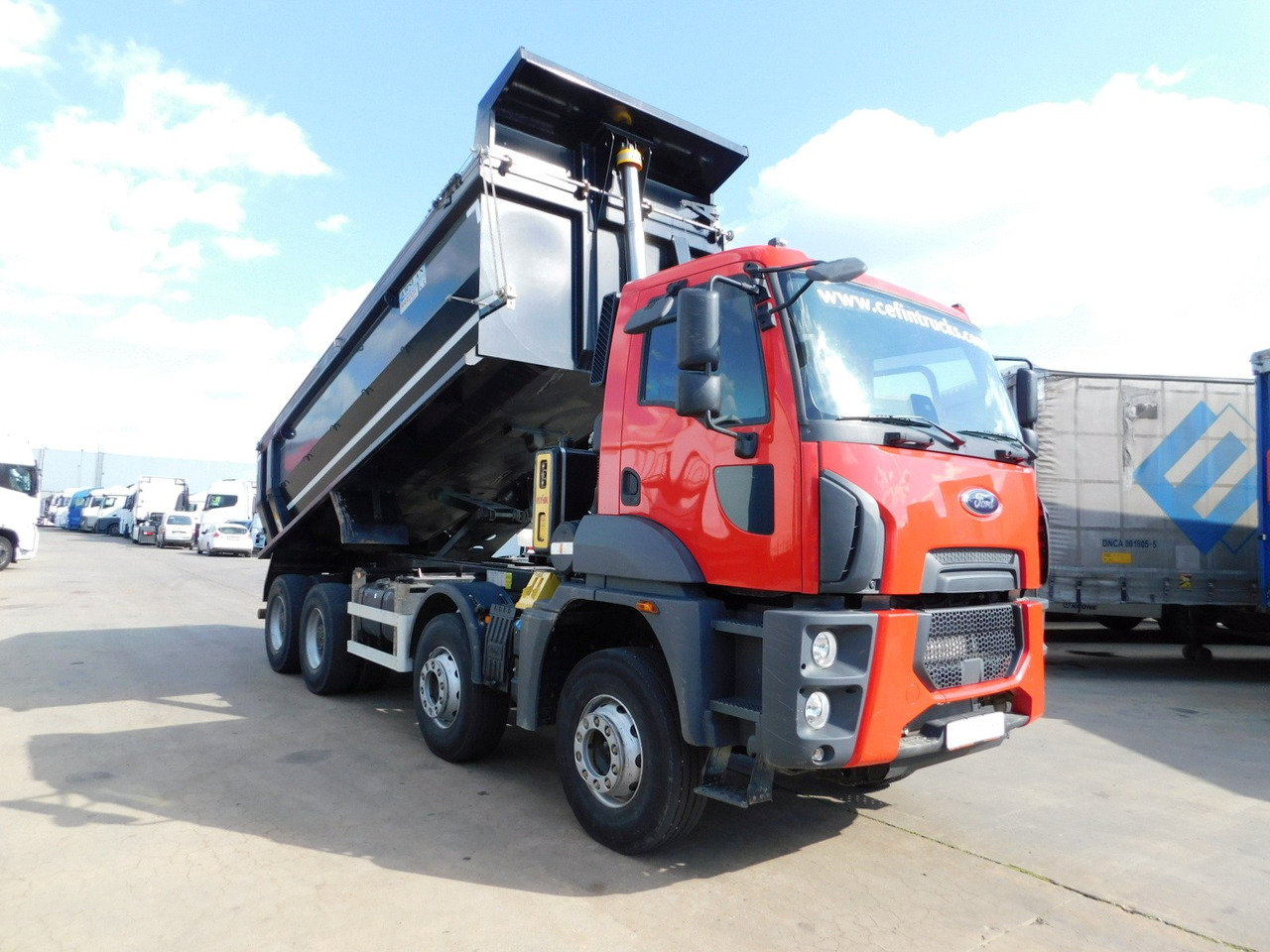 Ford 4142d 8x4 dcab e6 16s2230 ecotorq - Camion benne: photos 2 Ford 4142d 8x4 dcab e6 16s2230 ecotorq - Camion benne: photos 2