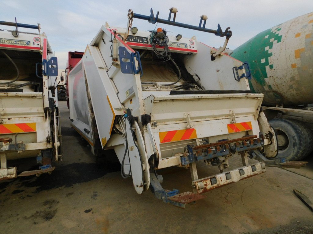 Carrosserie interchangeable - camion poubelle Hidro mak Compactor hidro mak 15 m3: photos 1