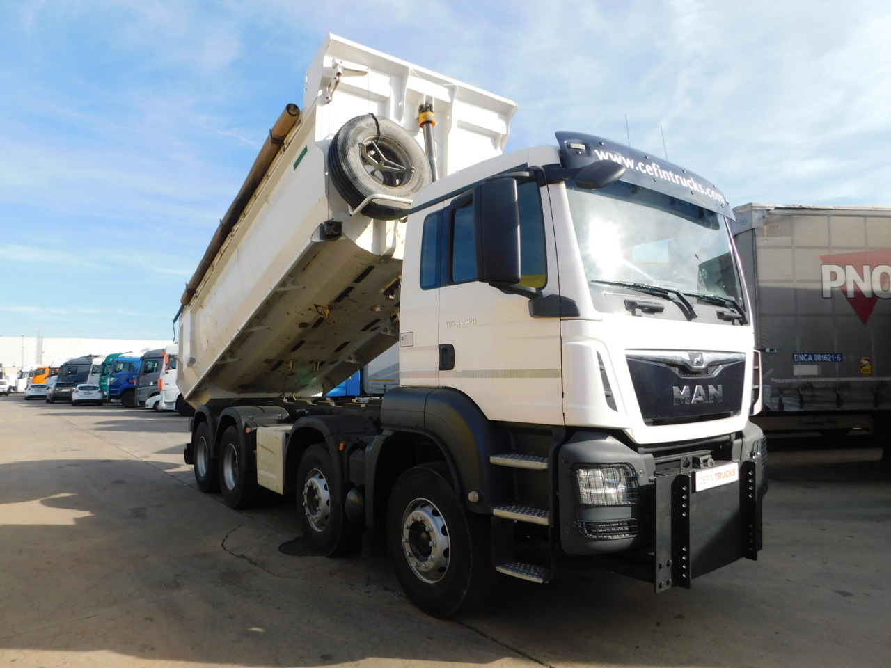 Man Tgs 41420 - Camion benne: photos 2 Man Tgs 41420 - Camion benne: photos 2