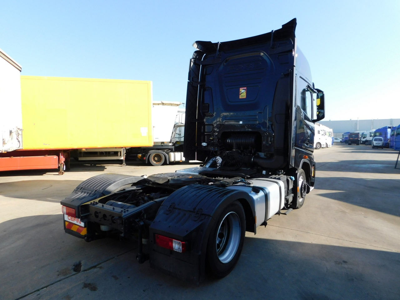 Ford F max ll 4x2 scab e6 eco 16spdamt ecotorq - Tracteur routier: photos 3 Ford F max ll 4x2 scab e6 eco 16spdamt ecotorq - Tracteur routier: photos 3