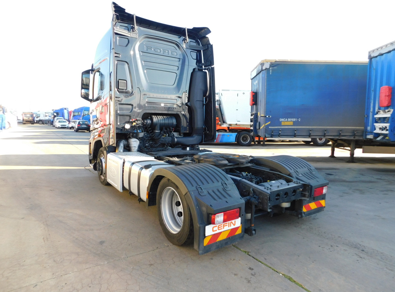 Ford F max ll 4x2 scab e6 eco 16spdamt ecotorq - Tracteur routier: photos 4 Ford F max ll 4x2 scab e6 eco 16spdamt ecotorq - Tracteur routier: photos 4