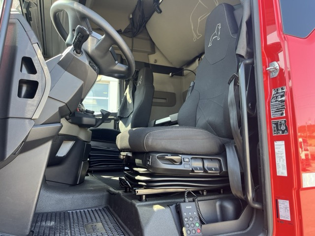 MAN TGX 26.470 6x2-4 LL - neu bereift Euro6 Intarder - Camion porte-conteneur/ Caisse mobile: photos 2 MAN TGX 26.470 6x2-4 LL - neu bereift Euro6 Intarder - Camion porte-conteneur/ Caisse mobile: photos 2