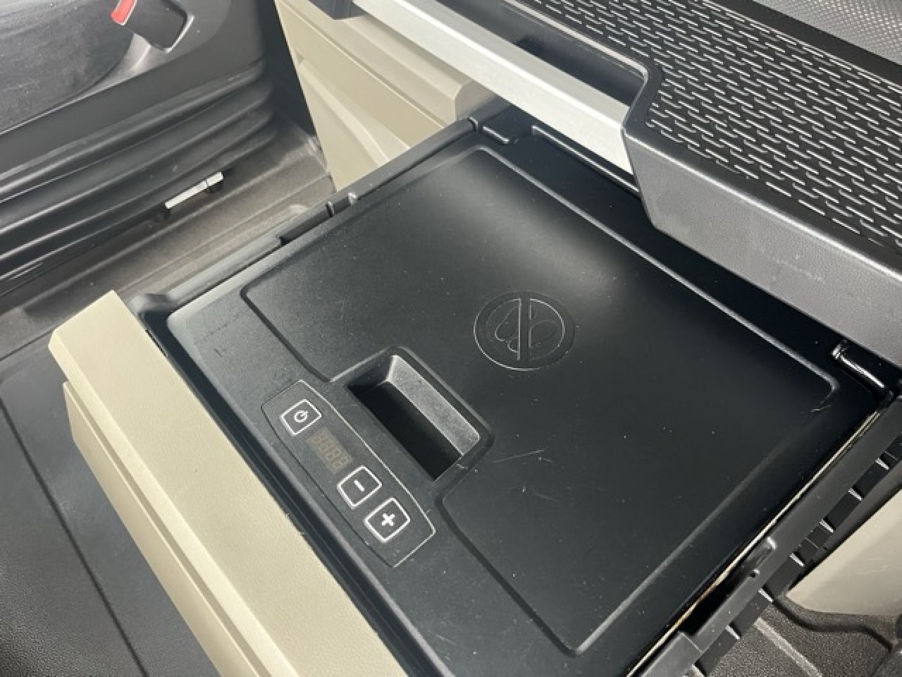 MAN TGX 18.510 4x2 LL SA Euro6 Retarder Klima ZV - Tracteur routier: photos 5 MAN TGX 18.510 4x2 LL SA Euro6 Retarder Klima ZV - Tracteur routier: photos 5