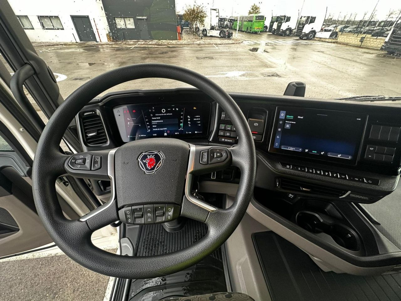 Scania R 460 - Tracteur routier: photos 4 Scania R 460 - Tracteur routier: photos 4