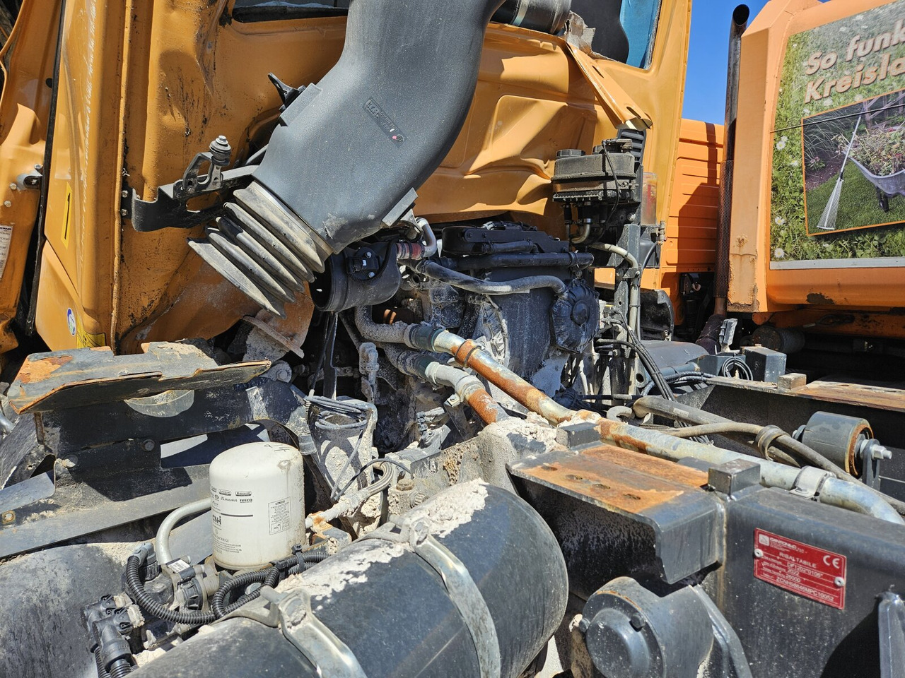 ASTRA HD9 86.50-90 8x6 ASTRA HD9 86.50-90 8x6, Unfallschaden, Cursor 13 - Châssis cabine: photos 2 ASTRA HD9 86.50-90 8x6 ASTRA HD9 86.50-90 8x6, Unfallschaden, Cursor 13 - Châssis cabine: photos 2