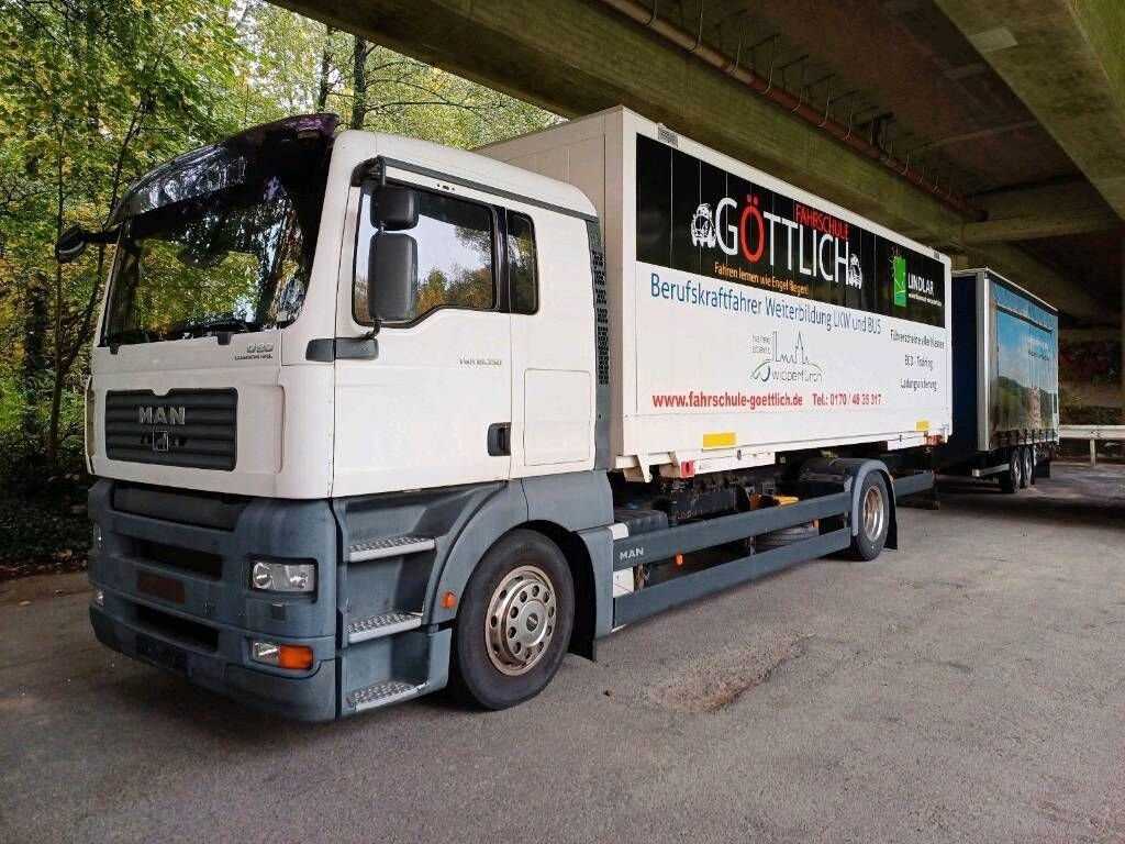 MAN TGA 18.350 4x2 LL TGA 18.350 4x2 LL, Fahrschulausstattung - Camion: photos 1 MAN TGA 18.350 4x2 LL TGA 18.350 4x2 LL, Fahrschulausstattung - Camion: photos 1