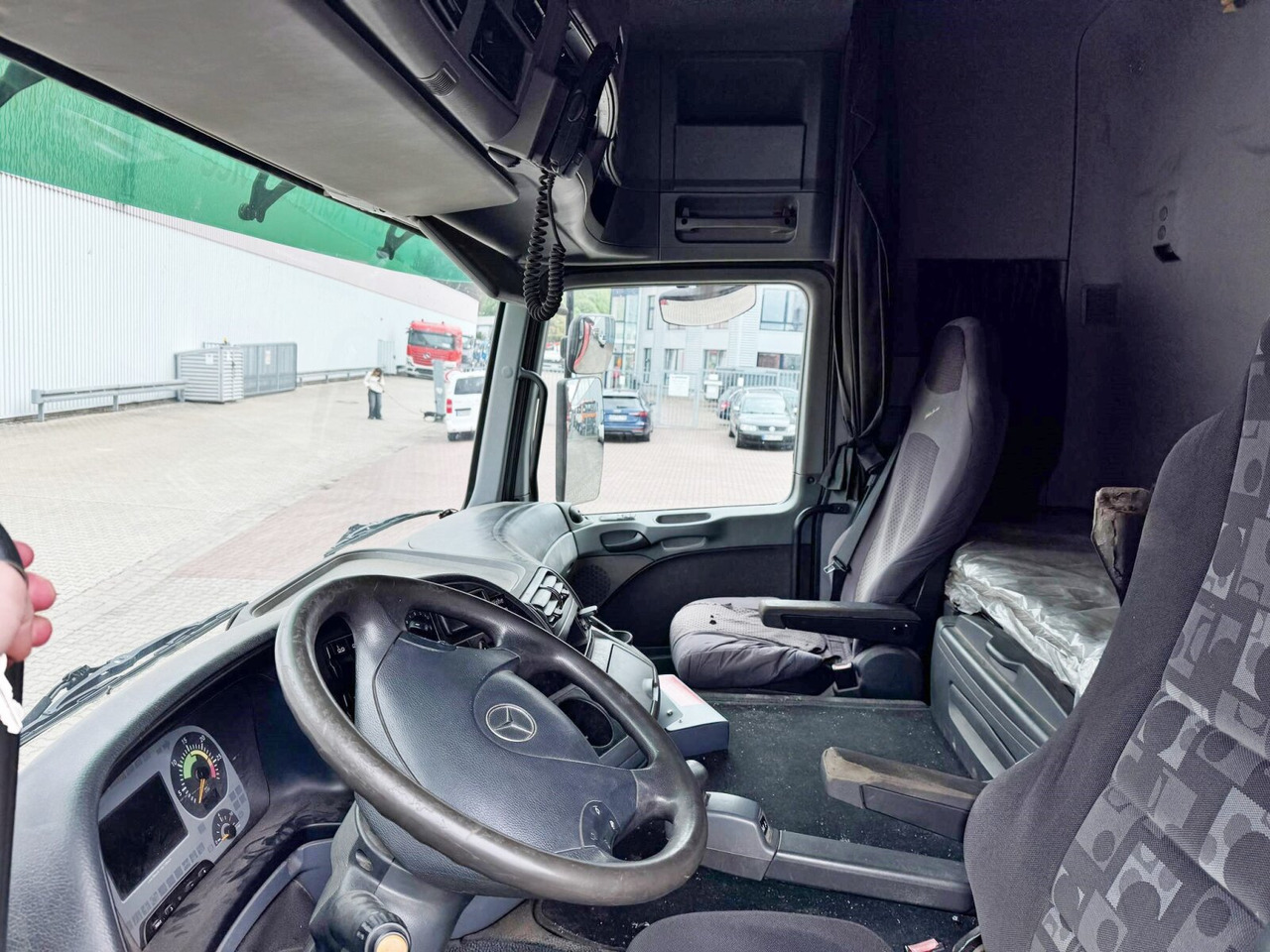 Mercedes-Benz Actros 3246 L 8x2 Actros 3246 L 8x2, Hellmers Saug- und Spülwagen ca. 15m³ - Camion: photos 3 Mercedes-Benz Actros 3246 L 8x2 Actros 3246 L 8x2, Hellmers Saug- und Spülwagen ca. 15m³ - Camion: photos 3