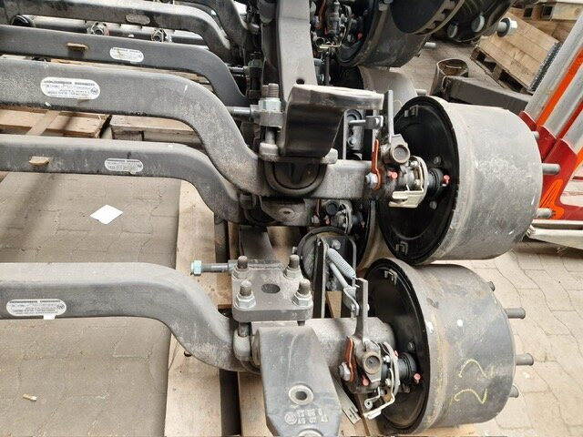 EuroCargo ML160E32 4x2 EuroCargo ML160E32 4x2 mit Teilen für Anhänger und Aufbauten - Camion porte-voitures: photos 3 EuroCargo ML160E32 4x2 EuroCargo ML160E32 4x2 mit Teilen für Anhänger und Aufbauten - Camion porte-voitures: photos 3