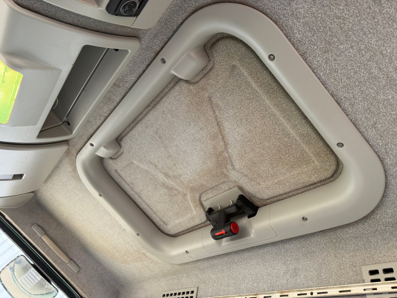 Iveco ML80E18/P 4x2 ML80E18/P 4x2, City-Abroller - Camion ampliroll: photos 5 Iveco ML80E18/P 4x2 ML80E18/P 4x2, City-Abroller - Camion ampliroll: photos 5