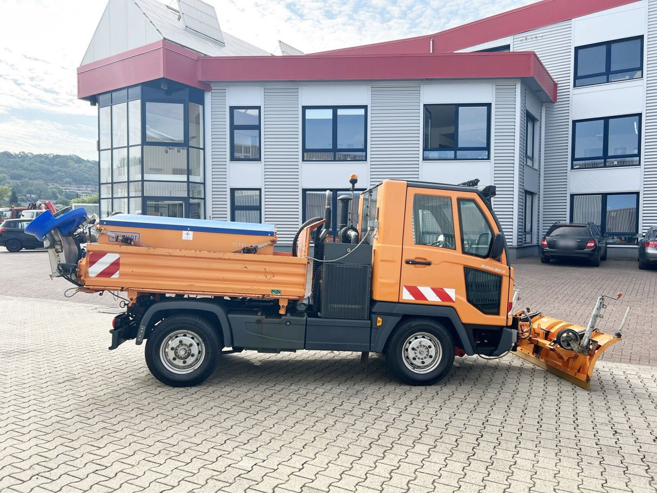 Camion benne, Véhicule de voirie/ Spécial M31 4x4 M31 4x4, 3-S-Kipper, Schneepflug, Streuer: photos 10