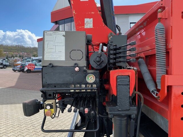 MAN TGA 18.400 4x2 BL TGA 18.400 4x2 BL Pritsche Heckkran PM17523 - Camion grue, Camion plateau: photos 2 MAN TGA 18.400 4x2 BL TGA 18.400 4x2 BL Pritsche Heckkran PM17523 - Camion grue, Camion plateau: photos 2