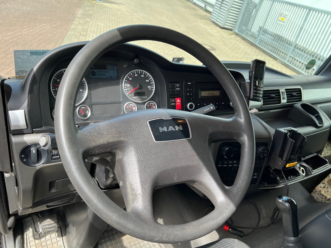 MAN TGL 12.220 4X2 BL TGL 12.220 4X2 BL mit MBB LBW 1500K - Camion fourgon: photos 4 MAN TGL 12.220 4X2 BL TGL 12.220 4X2 BL mit MBB LBW 1500K - Camion fourgon: photos 4